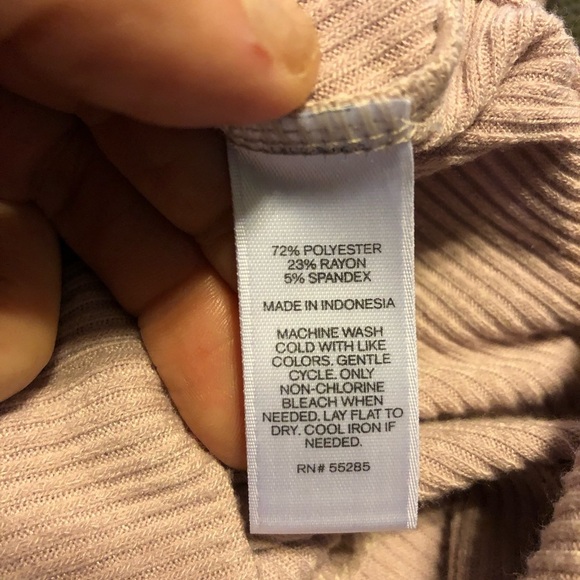 EXPRESS Cropped Tank - Picture 6 of 7